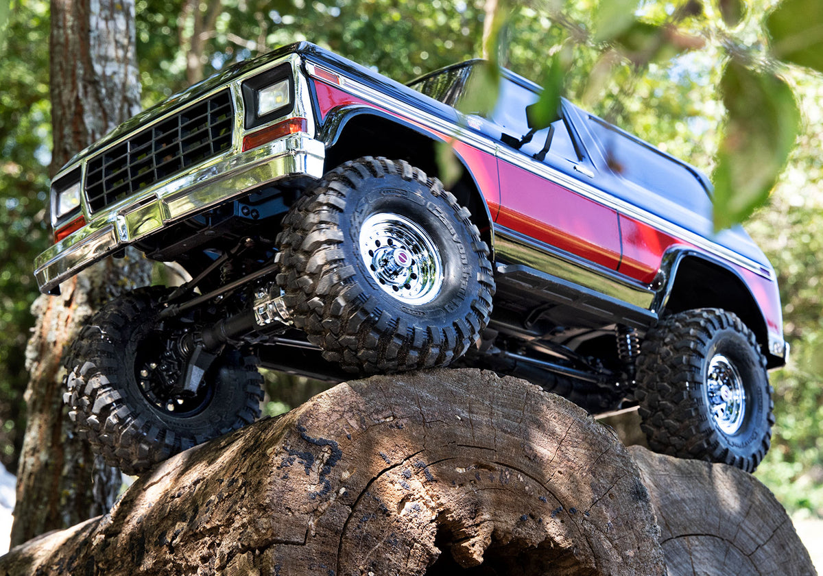 Traxxas 82246-4-RED — Traxxas 82246-4-RED TRX-4 1979 Ford Bronco