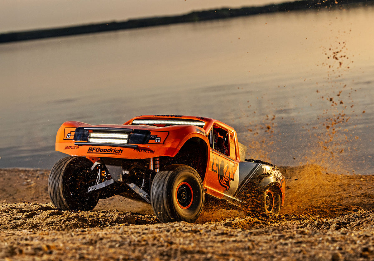 Traxxas 85086-4-FOX1 — Traxxas 85086-4-FOX1 Unlimited Desert Racer