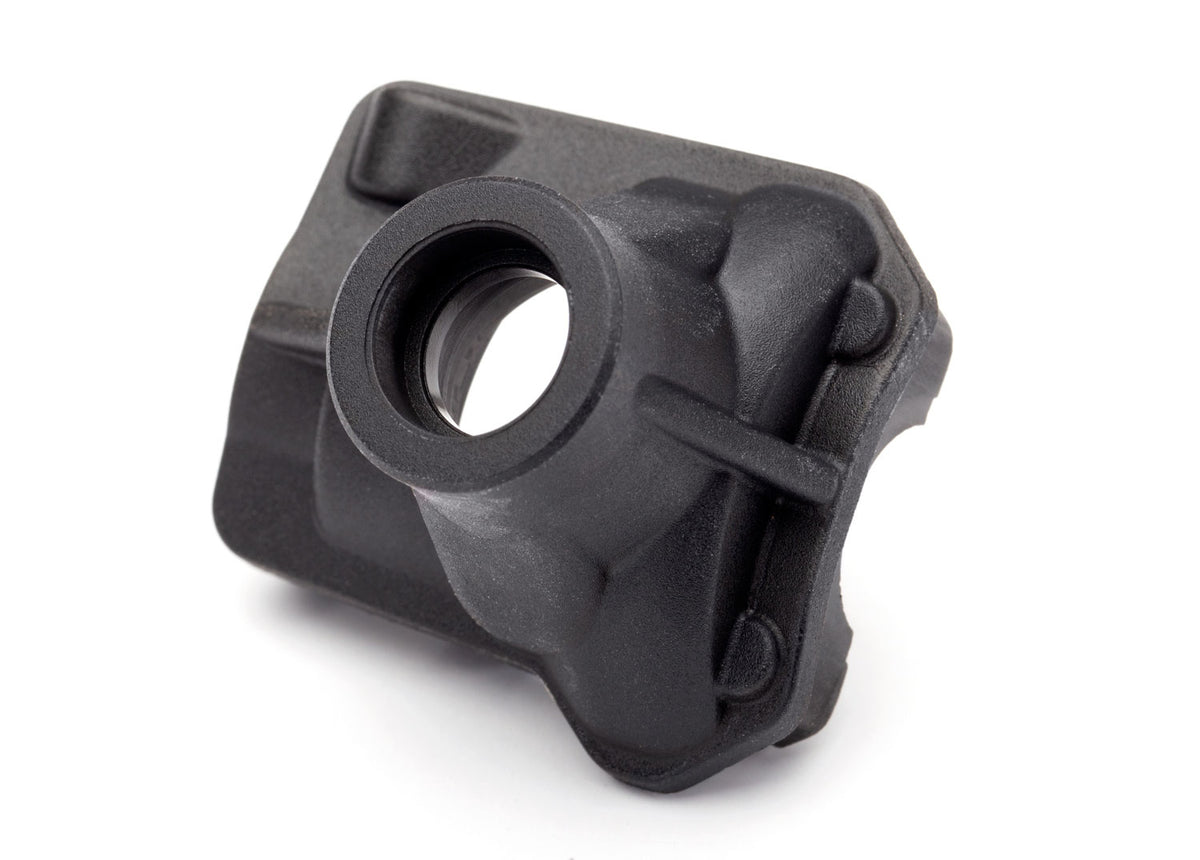 Traxxas 8846 — Traxxas 8846 Black Intermediate Differential Cover