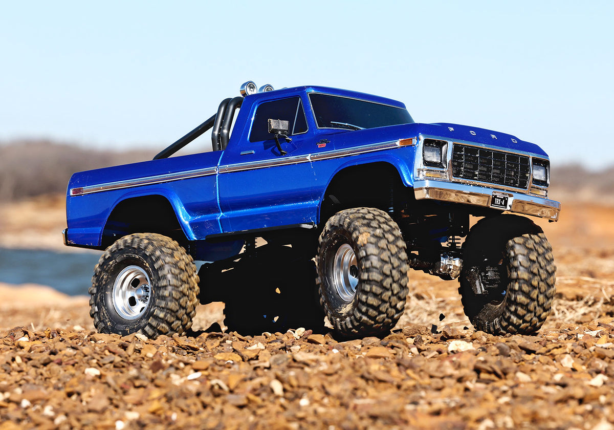 Traxxas 92046-4-BLUE — Traxxas 92046-4-BLUE TRX-4 Ford F-150 High Trail Edition